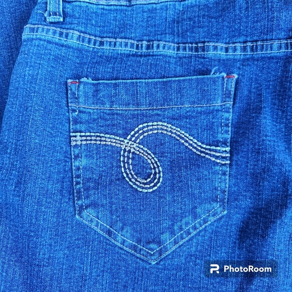 NWT Smith's Dungarees Marilyn Fit Stretch Blue Denim Straight Leg Jeans  18 - Picture 4 of 13